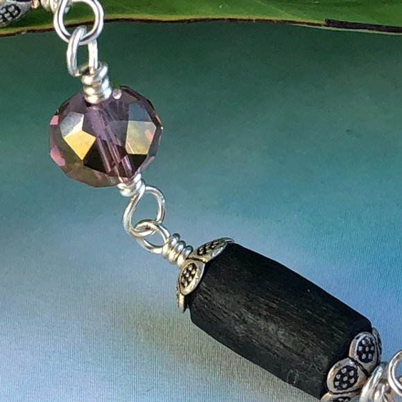 29  1/2" black Tulasi with purple glass crystal beads - Picture 3 of 8